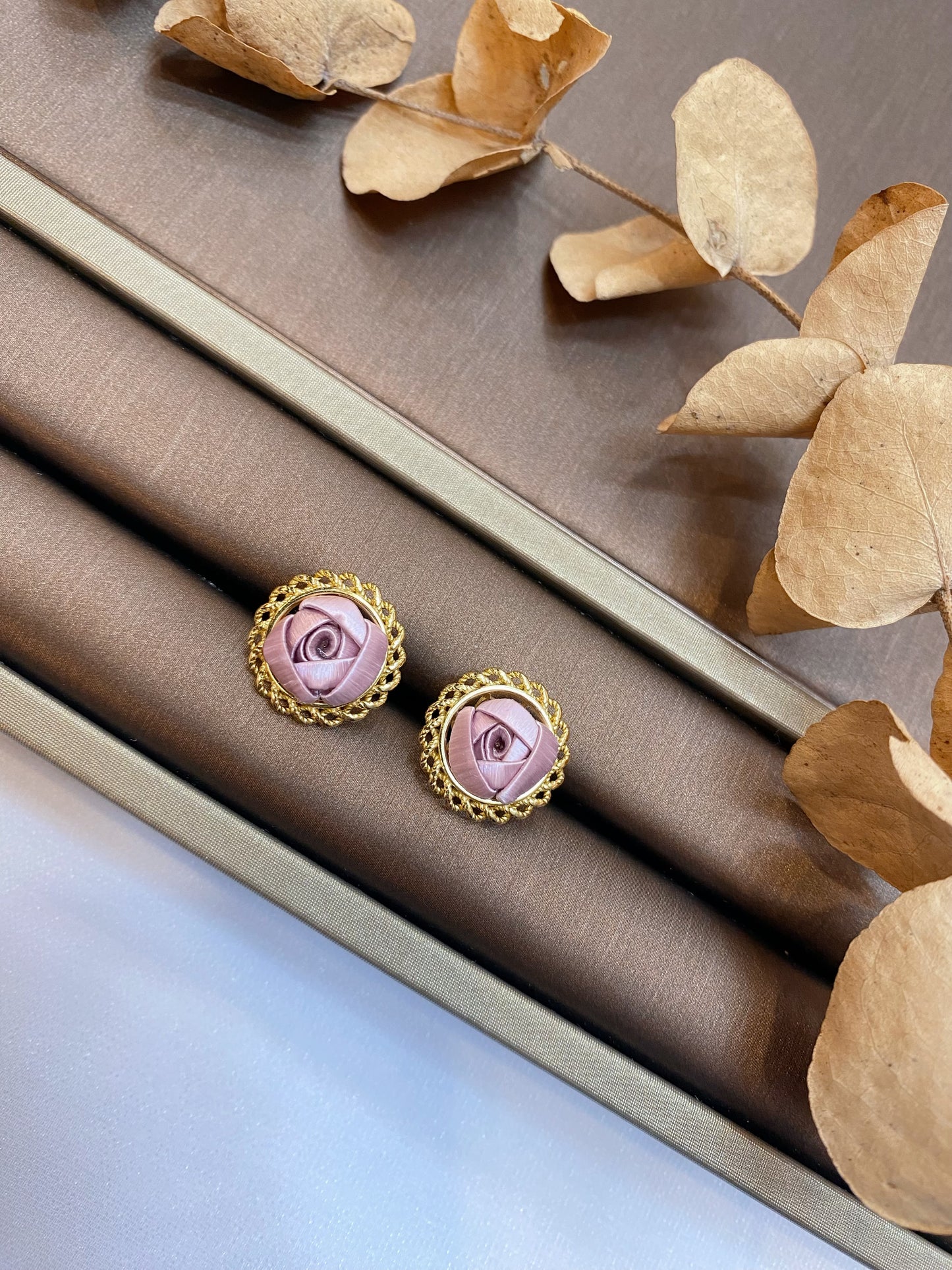 Champagne Gold : MIsty Purple Little Rose -Twilight Earrings