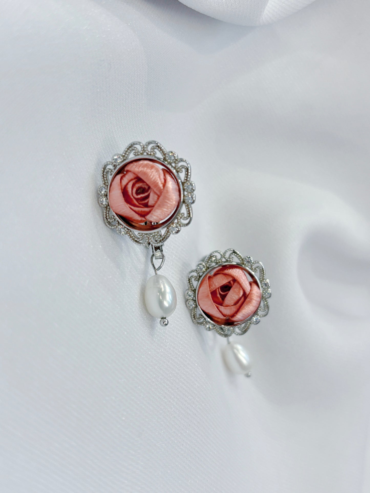 ヴェルサイユコレクション:レースパールイヤリング