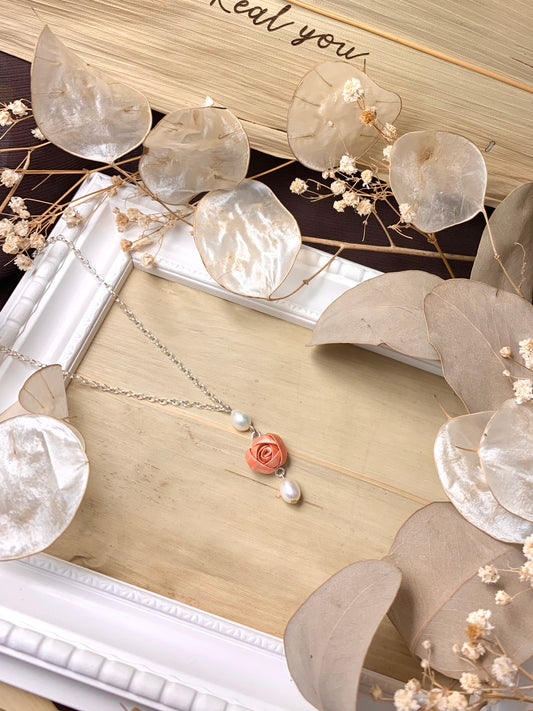 天然珍珠系列︰雙珍珠小玫瑰項鍊