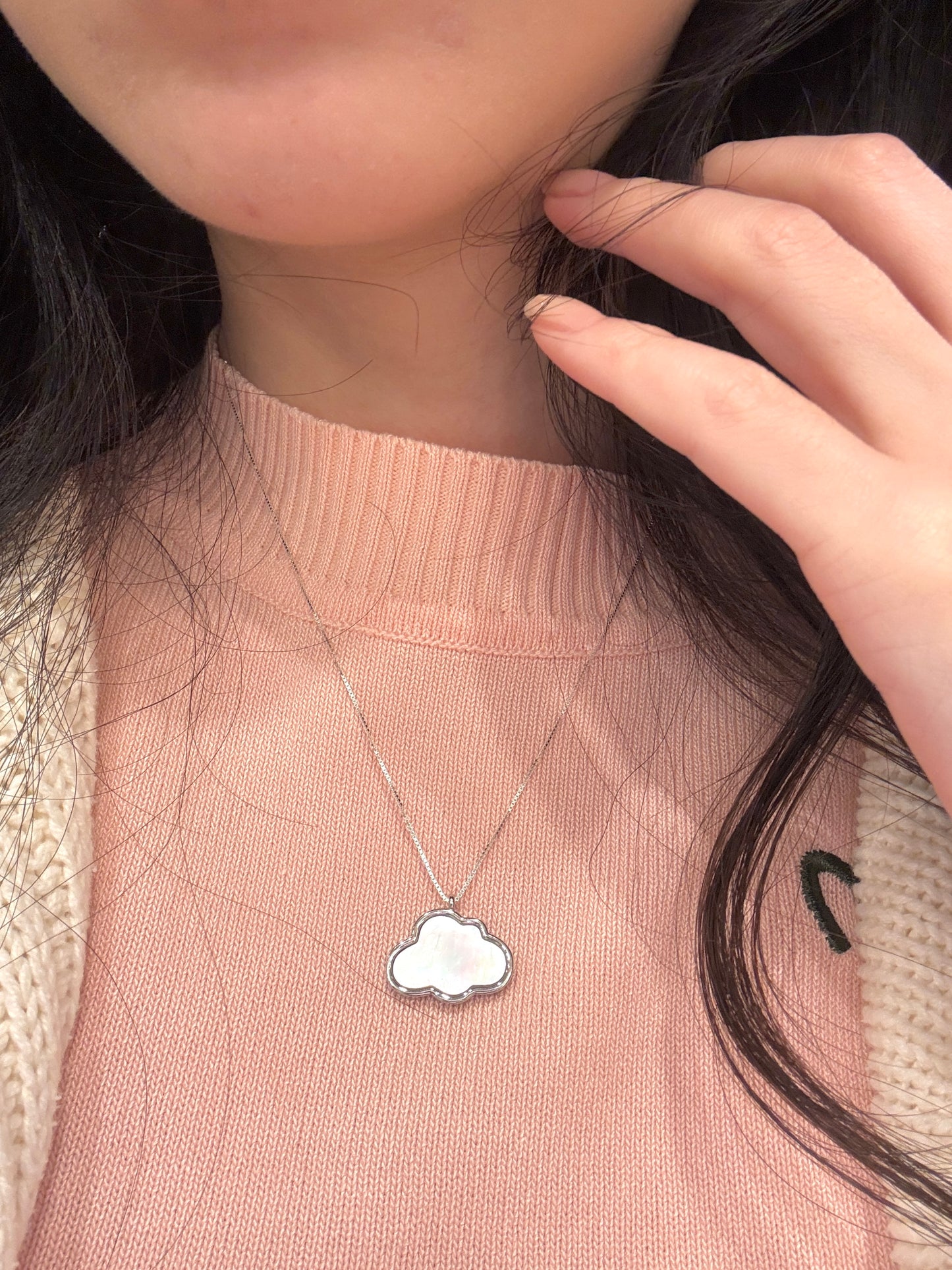 Cloudia Series-Mother of pearl necklace