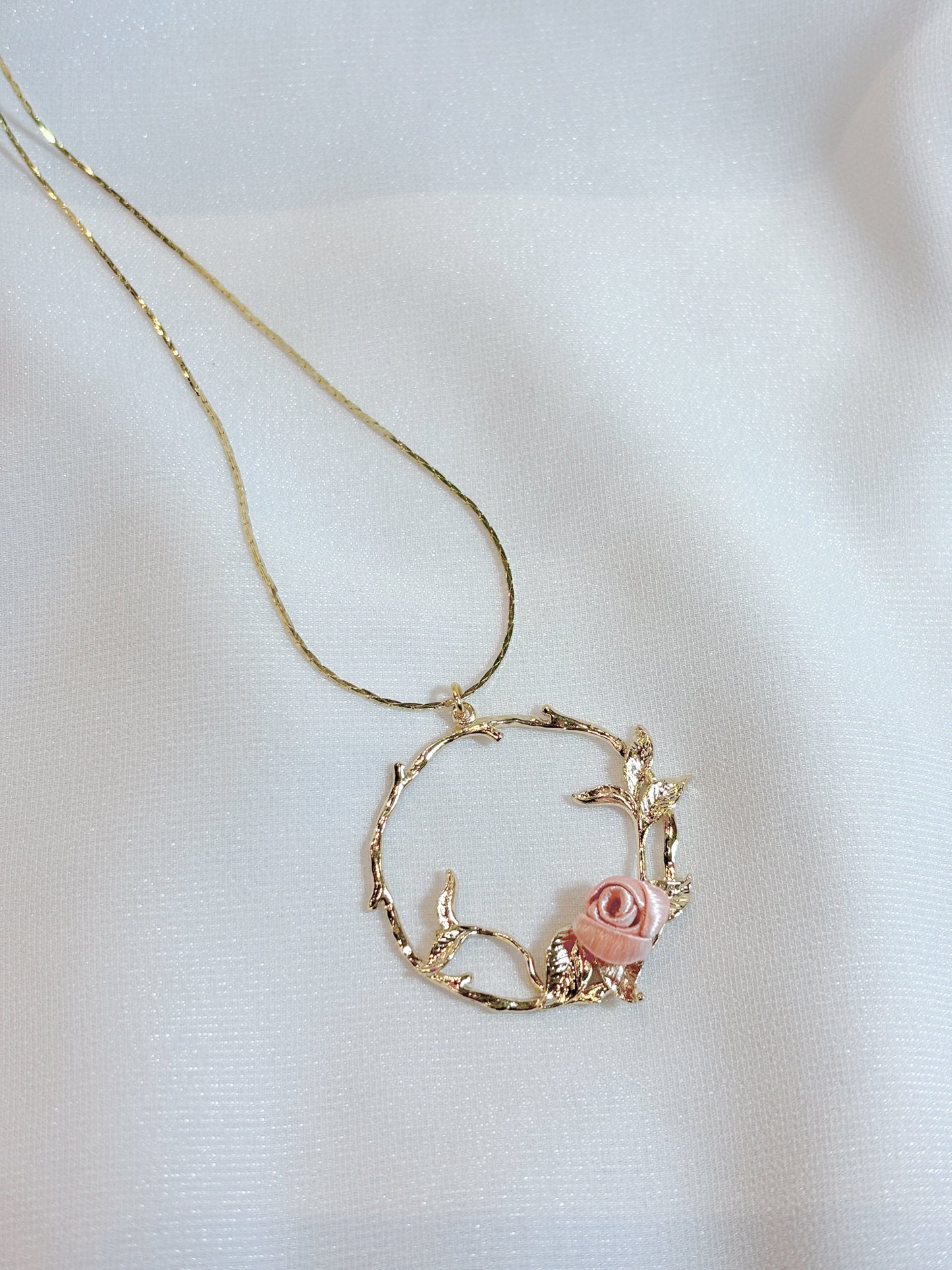 Stellar Silk-14K Champagne Gold-Mini Rose Garden Necklace