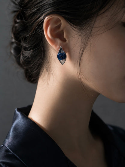 Starry Midnight : Midnight Blue MIni Rose-White Gold Leaves Earrings