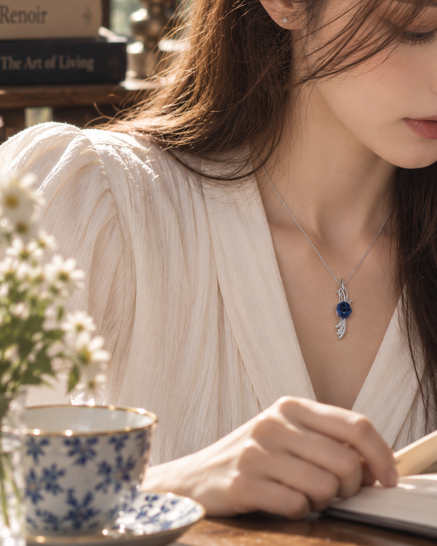 Starry Midnight: Midnight Blue Mini Rose-Meteor Brooch Necklace